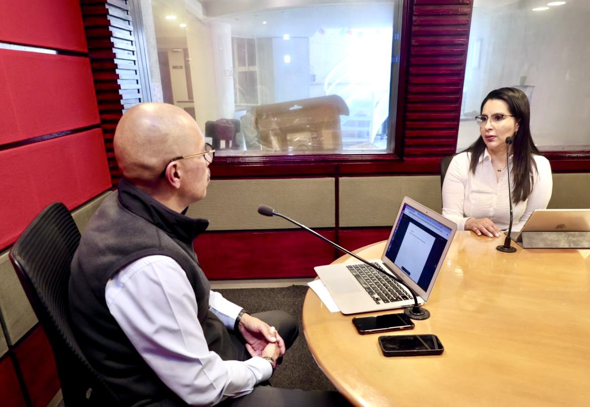 🎙️Con gran emoción les comparto que cierro el día reafirmando mi compromiso y motivación para hacer más cercana la justicia electoral. 

💡Agradezco a <a href="/Asi_Sucede/">Así Sucede Toluca</a> y a <a href="/FelipeGlz/">Felipe A Gonzalez L</a> el espacio para dialogar sobre la #ReformaElectoral y los retos del <a href="/TeemOficial/">Tribunal Electoral del Estado de México</a>
#ArlenSiuMx ⚖️🫶🏻💜