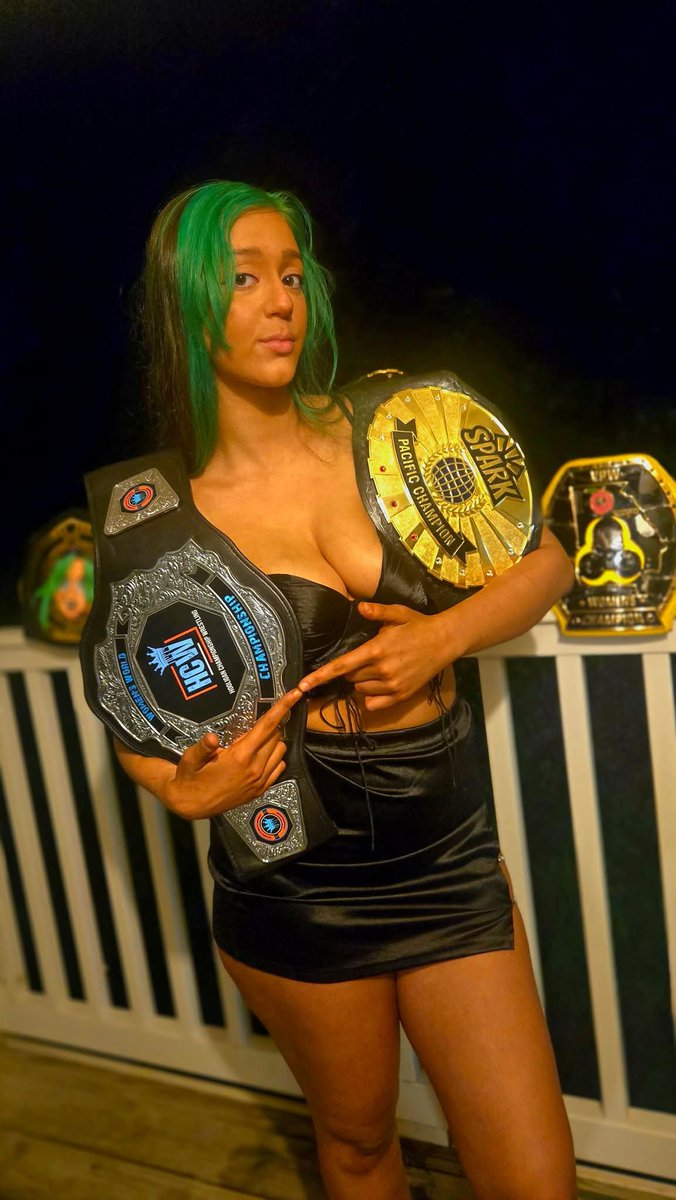 Savannah Saja parody tweet media