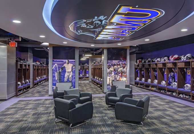 Mickdog7's tweet image. The Hill is the place to be #NoRecess #wtw