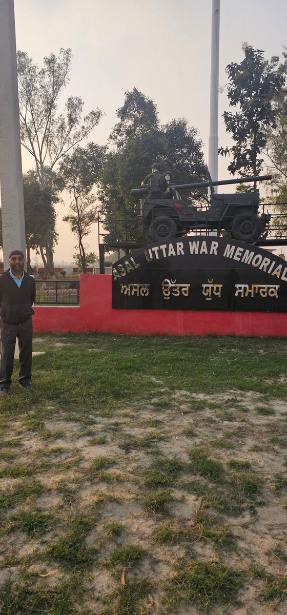 MajDPSingh's tweet photo. Asal utar
Khemkaran
1965
CQMH Abdul Hamid, PVC(P)
So many Patton tanks were destroyed by @adgpi that the village got it's nick name as Patton village.
@OfficialDGISPR remember that? 😄😄💪🇮🇳 https://t.co/edUBZwI5Yf