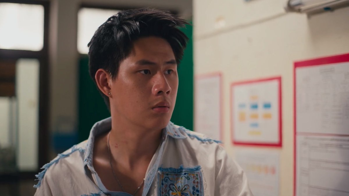 STARSOCIETY_TH's tweet photo. ไม่ยอมแพ้ “วินนี่” ทุ่มสุดตัวกู้ความทรงจำ “สตางค์” 
ในซีรีส์ " That Summer ผมเจอเจ้าชายบนชายหาด”  
#ThatSummerSeriesEP9
#winynny #satangks 
#mondtanutchai #ryuptb
#neoneos #mintthisharr 
#THATSUMMERSERIES 
“เวฟ” (สตางค์ กิตติภพ)  ลืมเรื่องราวต่างๆ บนเกาะไปหมดเลยหลังจากโดนทำร้าย รวมถึงความสัมพันธ์กับ “ลาวา” (วินนี่ ธนวินท์) งานนี้ “ตั้ม” (นีโอ ตรัย) จึงอาสาช่วยรื้อฟื้นความทรงจำของทั้งคู่ให้กลับมาให้ได้ ในขณะที่ “ลาวา” ก็พยายามทำทุกวิถีทางเพื่อให้ “เวฟ” กลับมาจำได้อีกครั้งแม้ว่าจะเหลือเวลาไม่มากก็ตาม สุดท้ายความพยายามอย่างหนักของ “ลาวา” จะทำให้ “เวฟ” กลับมาจำอดีตและความสัมพันธ์ของพวกเขาให้ได้ไหม ไปลุ้นกัน 
ติดตามชมซีรีส์ “That Summer ผมเจอเจ้าชายบนชายหาด” ได้ในวันศุกร์ 14 พฤศจิกายนนี้ 
เวลา 20.30 น. ทางช่อง ONE31 และรับชมพร้อมกันทาง YOUTUBE : GMMTV OFFICIAL  และอัพเดททุกความเคลื่อนไหวได้ที่ FB & IG & YOUTUBE & X & TIKTOK : GMMTV #THATSUMMERSERIESEP9 #GMMTV 
 https://t.co/6HnINUrbbQ