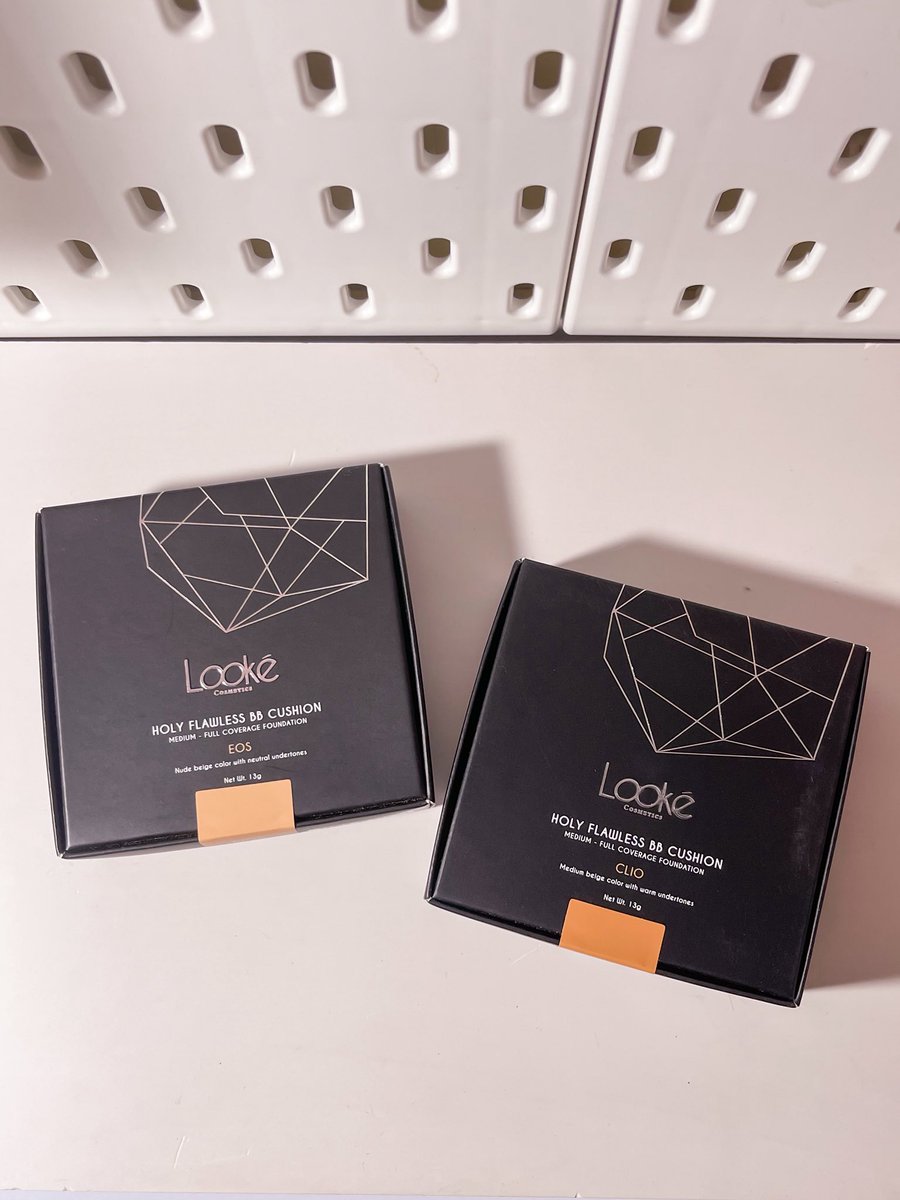 🎁 GIVEAWAY TIME 🎁
Bareng <a href="/lookecosmetics/">Looké Cosmetics</a> aku bagi 2 cushion GRATIS! 💄
Syarat ikut:
1️⃣ Follow aku &amp; <a href="/lookecosmetics/">Looké Cosmetics</a>
2️⃣ RT &amp; like postingan ini + tweet Looké👇
3️⃣ Buka link 👉 bit.ly/FreeVoucherRat… &amp; jangan lupa di screenshot
4️⃣ Reply “DONE” + hasil screenshot kamu
Goodluck💕