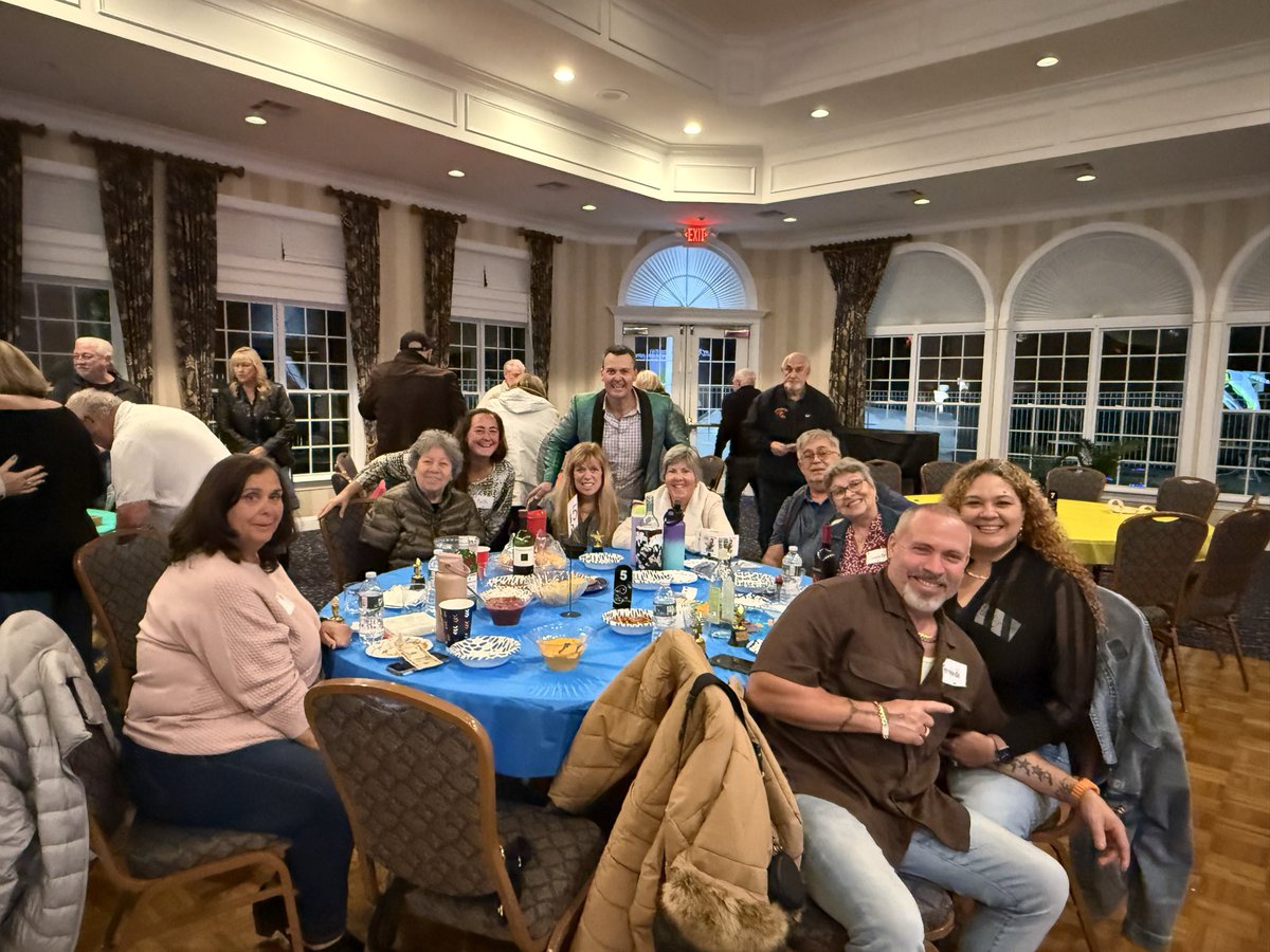 BobScottsGSN's tweet photo. These FUN action shots are from our most recent game show at The Reserve of Lake Ridge! Such a GREAT crowd with TONS of laughs!!!

Thanks so much for having us back again, and we are already looking forward to the next one!!!

#threepeat #thegameshownight #lifeisshort #playgames https://t.co/rx2mUwsK7Y