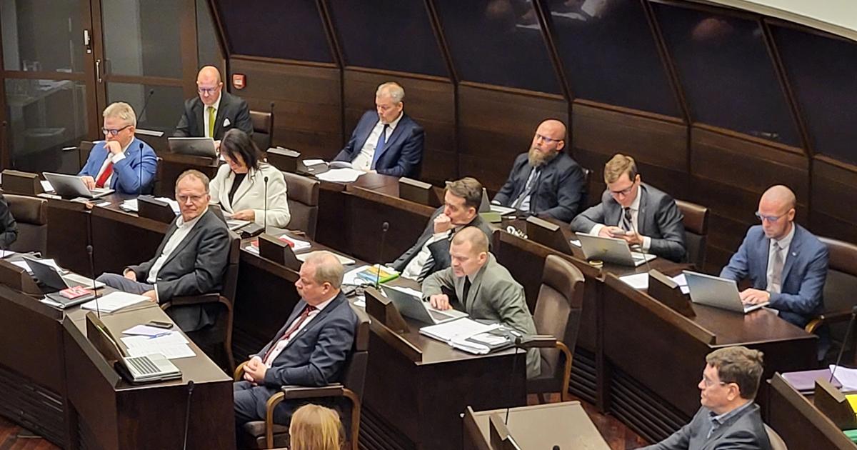 ”Inte tillräcklig kompensation för slopat sjukdomskostnadsavdrag” – kritik mot högkostnadsskyddet i lagtinget dlvr.it/TPBkHN