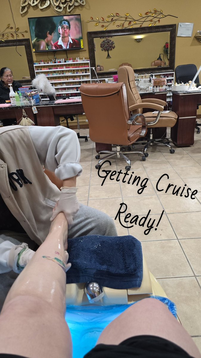 Booterific (@juliafristedt) on Twitter photo 