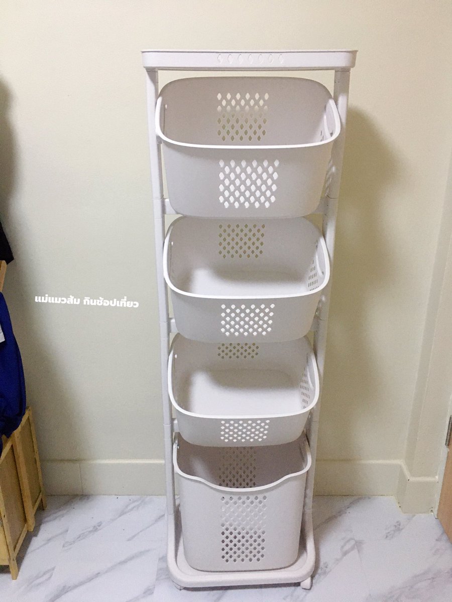 MaeMeowSom's tweet image. ตะกร้าผ้า/ตะกร้าอเนกประสงค์ ใครมีพื้นที่ในห้องน้อยรุ่นนี้เหมาะเลยค่ะ เพราะเป็นทรงสูงประหยัดพื้นที่ มีให้เลือกทั้งแบบ 2/3/4 ชั้น และมีล้อเลื่อนด้วย ส่วนของเราซื้อแบบ 4 ชั้นมา ด้านบนสุดวางของได้อีกเล็กน้อยด้วยค่ะ
📍Shopee: s.shopee.co.th/1BEQnIJAf6
📍Lazada: s.lazada.co.th/s.ZZmUW7
