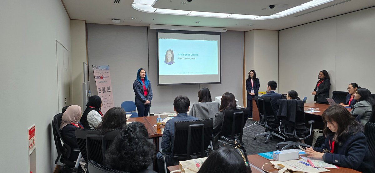 EvalyouthAsia's tweet photo. @aelareza , Chair of @Eval_Youth, extended her warm welcome to all YEEs!
She encouraged everyone to join EvalYouth chapters, engage in the work, and learn, grow, and build networks together across regions. 🌍🤝

#APWS25 #EvalYouth #APCHub #Eval4Action #APEAConf2025 https://t.co/GESBBQaDtI