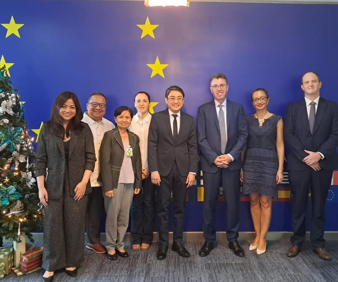 EUinthePH's tweet image. EUAmbPH met with @IJM to boost cooperation in fighting online sexual exploitation of children. Together, we are defending children’s rights, pursuing justice, and creating a safer online world.
#ChildProtection #EndOSEC