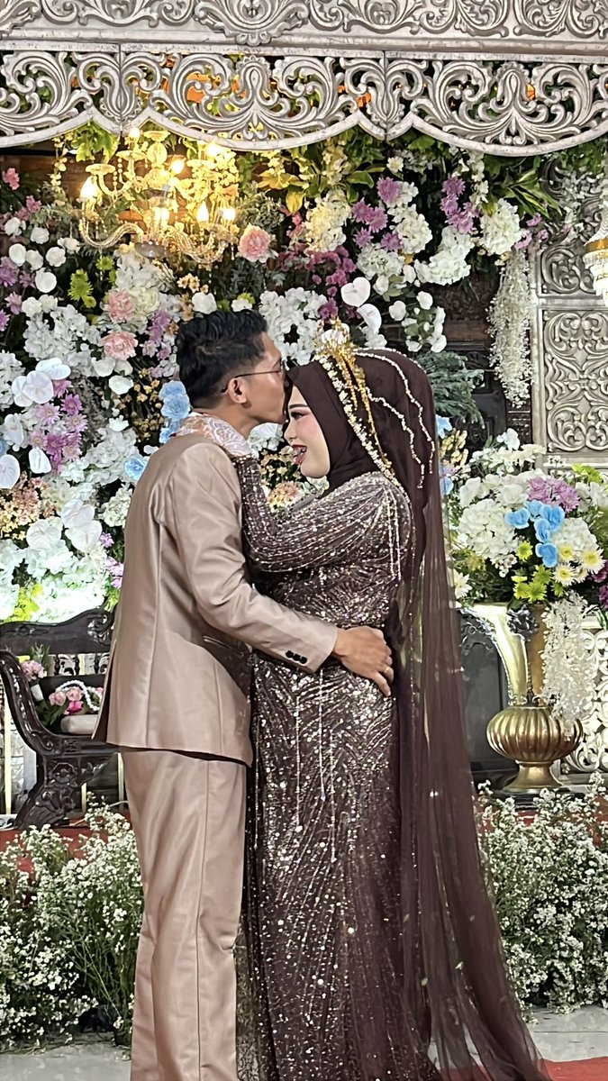 mbakbakull's tweet photo. Terimakasih sudah membawaku sejauh ini 🤍 https://t.co/yNoUDjdZ77
