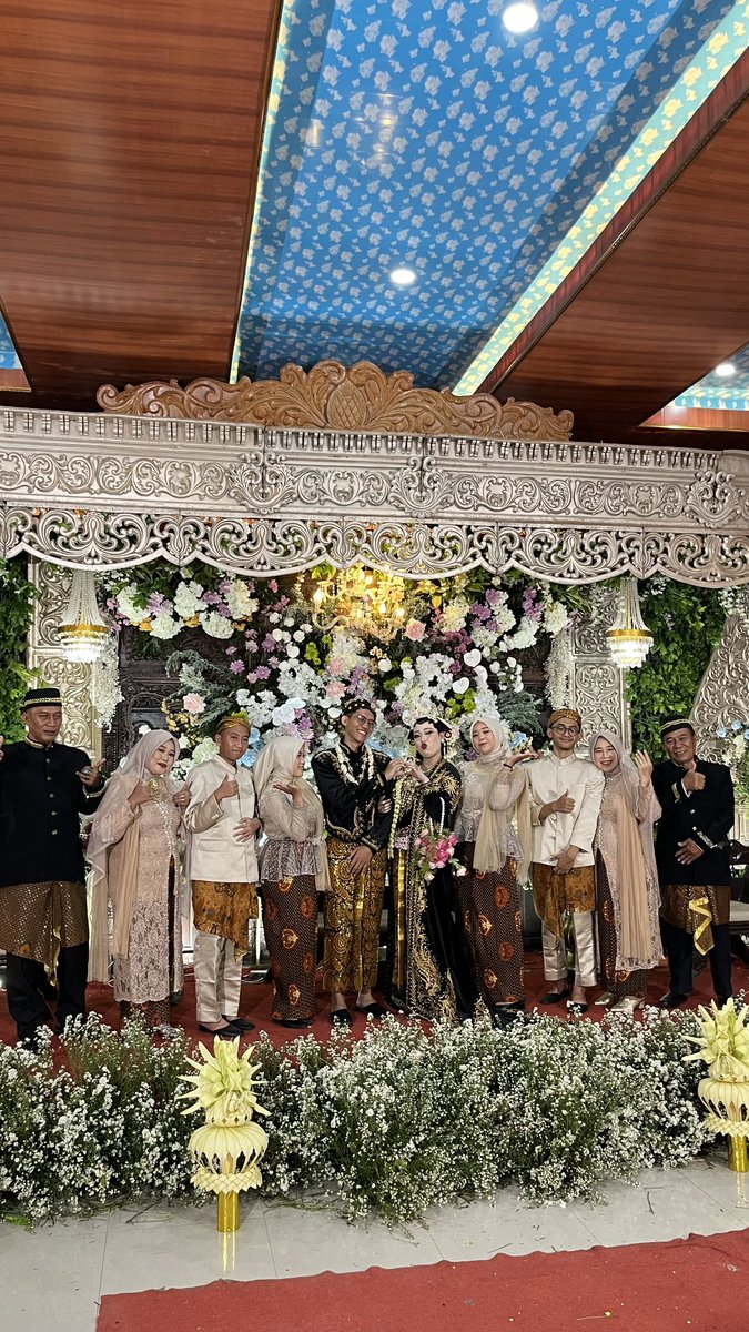 mbakbakull's tweet photo. Terimakasih sudah membawaku sejauh ini 🤍 https://t.co/yNoUDjdZ77