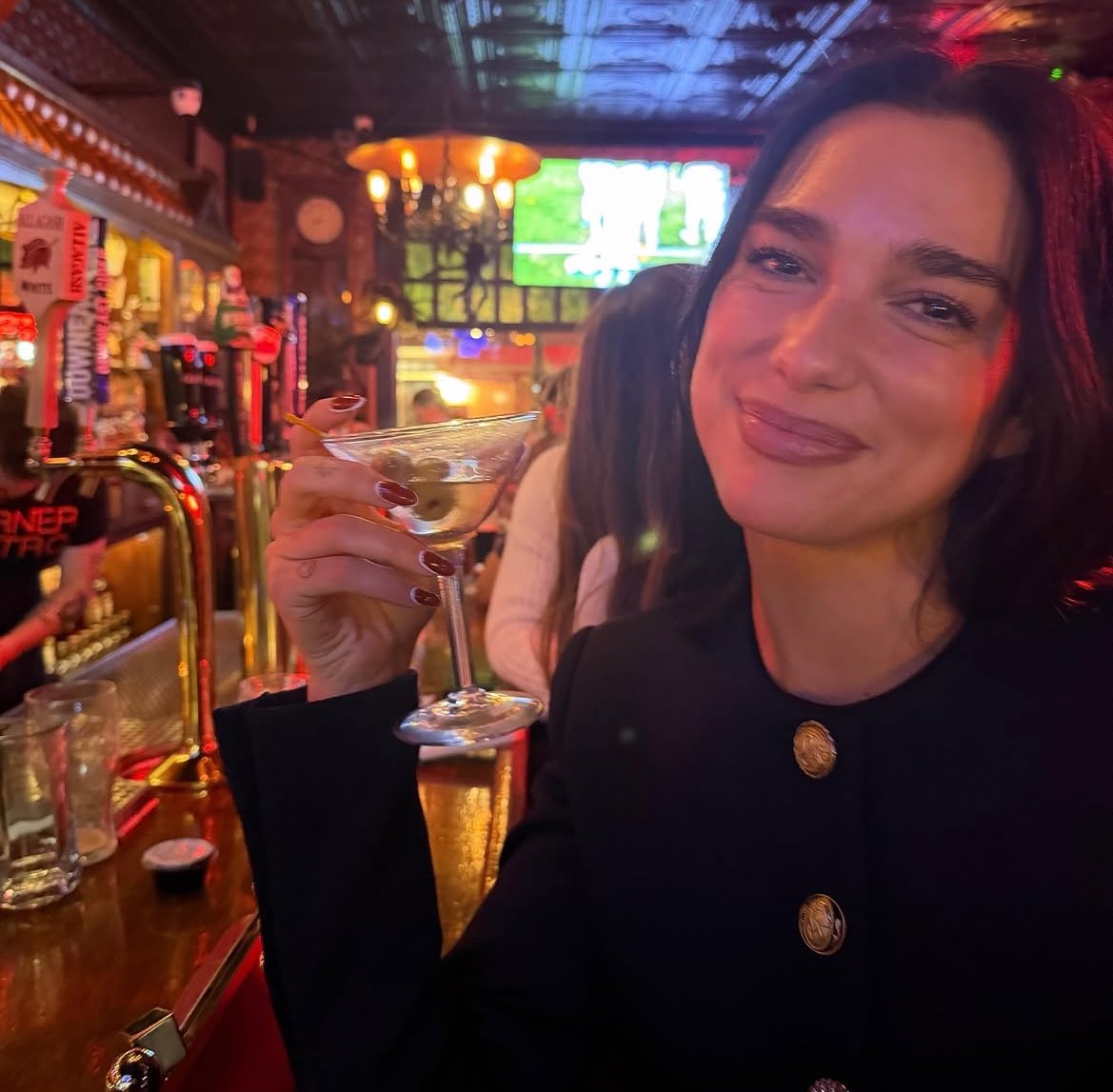 Está con insomnio la gorda y vinimos a tomar algo