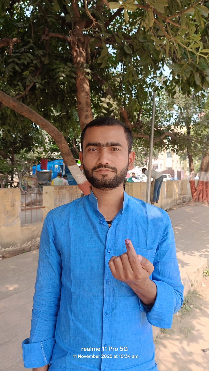 " लोकतंत्र का प्राण - आपका मतदान"

जहानाबाद, बिहार और देश के विकास में दें योगदान , हर हाल में करें अपना मतदान...

#BiharElections #BiharPolitics #BiharElection2025