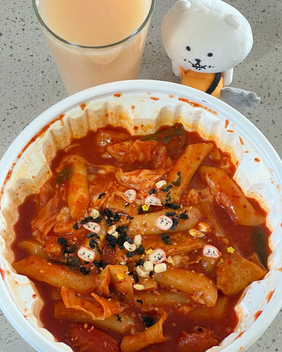 cutbearcut's tweet photo. 맛있게 매콤한 동대문엽기떡볶이
오리지날 치이카와추가
콰아아아아아아아아아아아아아아아아아아아아아아악. https://t.co/BdlxpewLRI
