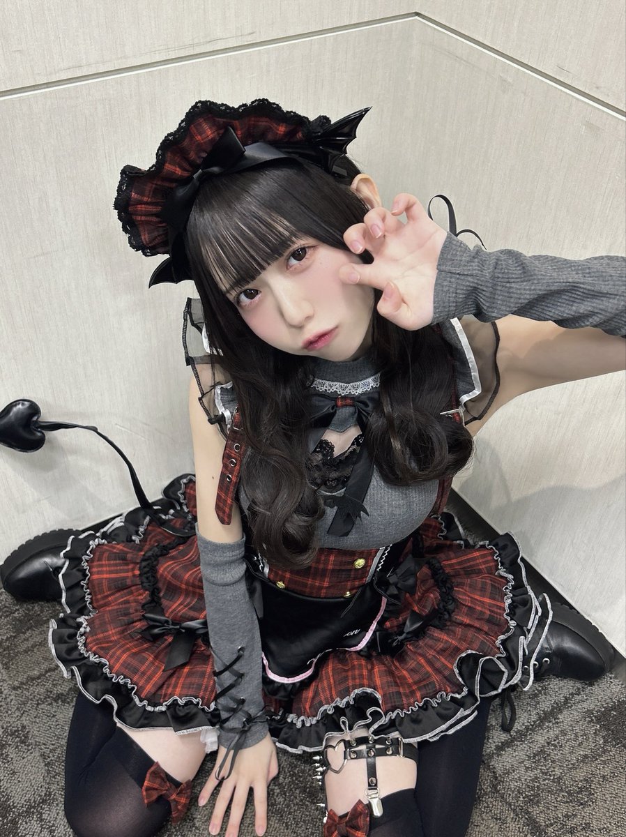 lingerie_toku's tweet photo. #新居歩美 #ドラマチックレコード
コスチューム:【Malymoon】ガーリーロックサキュバスメイド
(カラー:レッド×グレー)￥15,180
https://t.co/shvOpNGHYd https://t.co/7meNmjXA5l