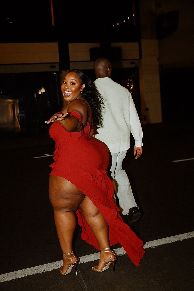 omoiyaakeem's tweet image. Thick Thighs Saves Life ♥️✨