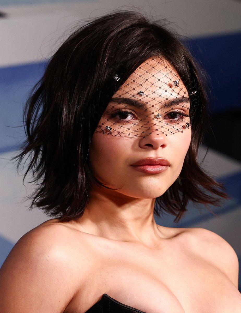 The face details tho