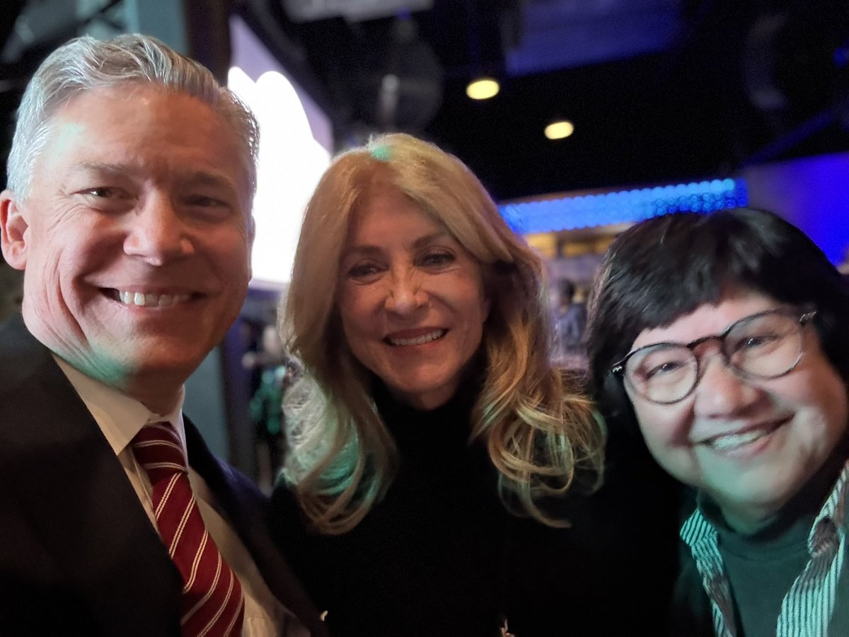 In Dallas, TX tonight for the DCDP JJD Dinner with ALL my rowdy Democrats!! Check these pics out and you’ll feel the spirit! Onward!