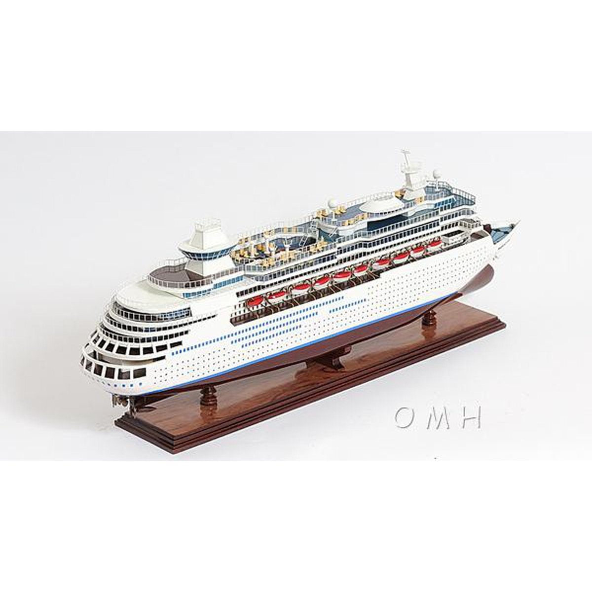 AdamaModelShips's tweet image. The Majesty of the Seas Model Ship is fully assembled and crafted with exquisite detail. Perfect for collectors, nautical decor enthusiasts, or as a stunning centerpiece. 🌊✨

#ModelShip #NauticalDecor #Handcrafted #CollectorsItem #MaritimeStyle

adamamodelships.com/products/old-m…