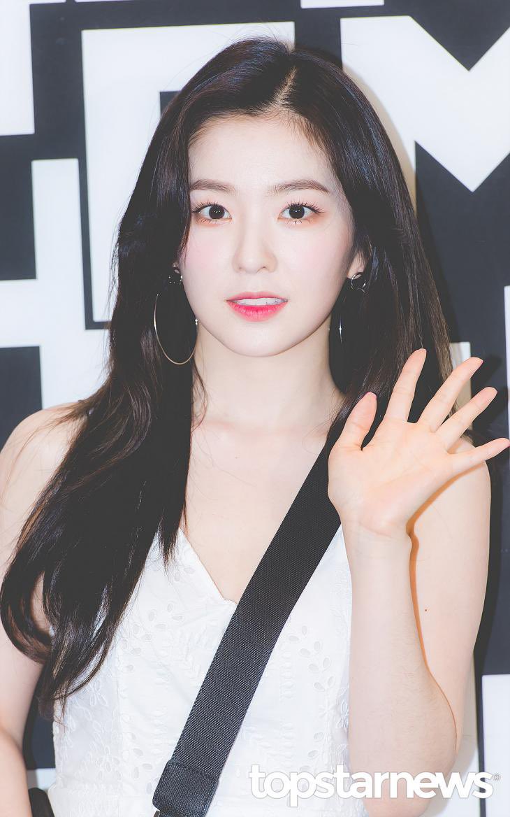 3___2__9's tweet photo. 이 사이에 6년라는게 뭔소리지 어제 오늘이 아니라고? https://t.co/Tg1UIRvblu