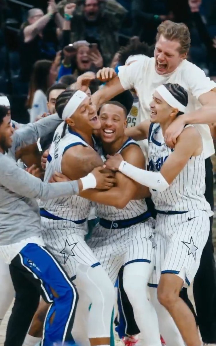 Please more of this no more moping.😭