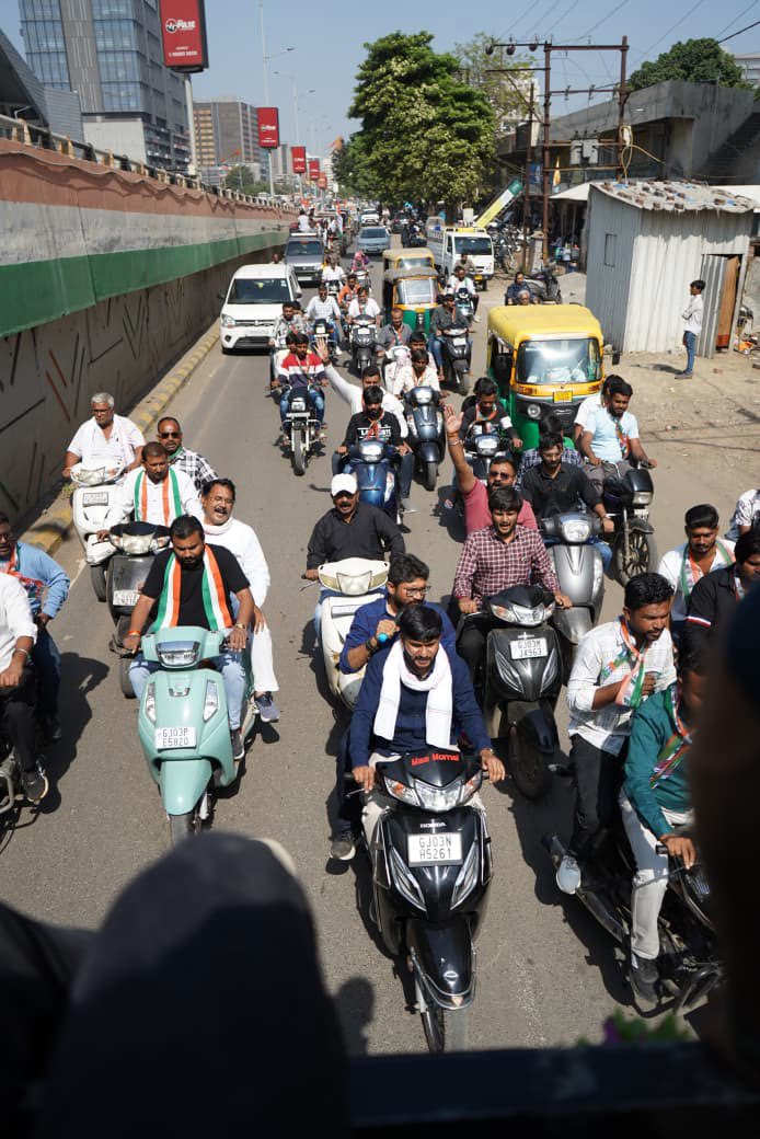 INCGujarat's tweet image. દિવસ 6
ખેડૂત આક્રોશ યાત્રા નું રાજકોટ ખાતે આગમન થયું.