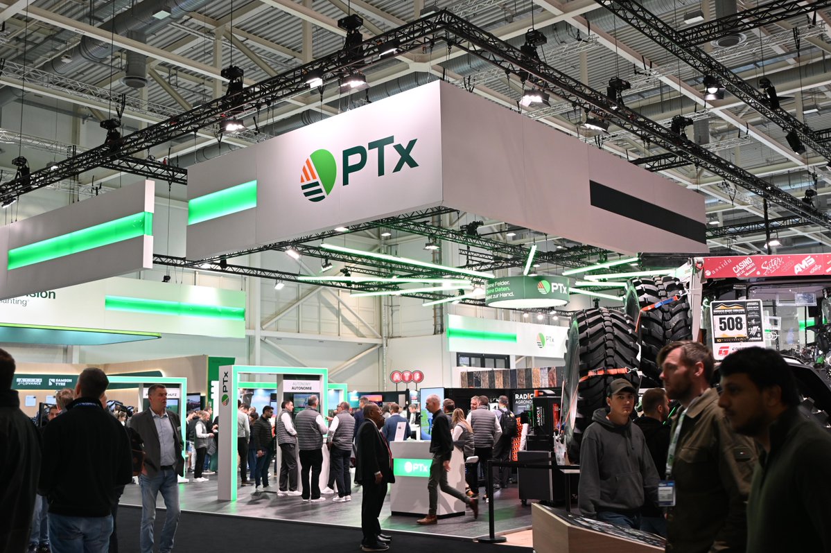 AGCOcorp's tweet image. Day 3 &amp;amp; #TechTuesday at #AGRITECHNICA. 
@ptx_trimble &amp;amp; @PrecisionPlant demonstrating autonomous solutions, AI-powered spraying, and mixed-fleet management that works across brands. 
.
This is precision agriculture reimagined.