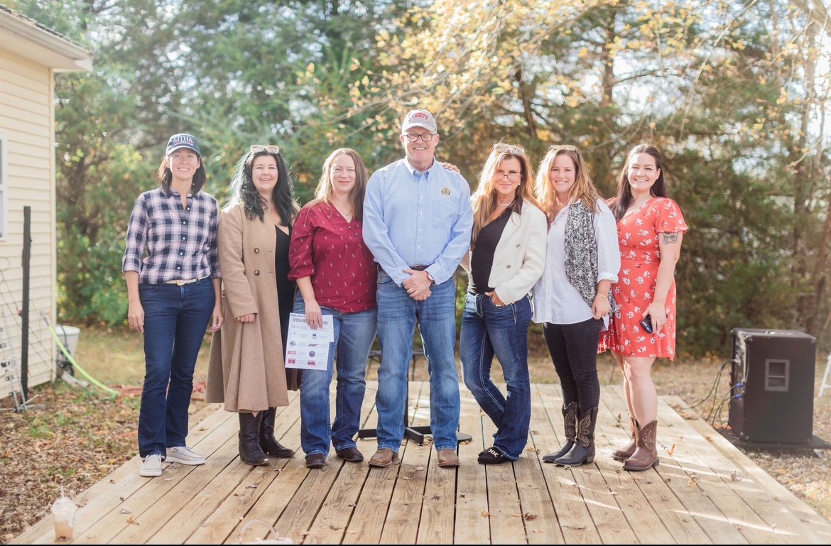 This past Saturday was the largest middle TN gathering of small farmers ever! About 200 people including farmers, legislators, consumers, candidates, and health experts convened at the Raw Milk Summit