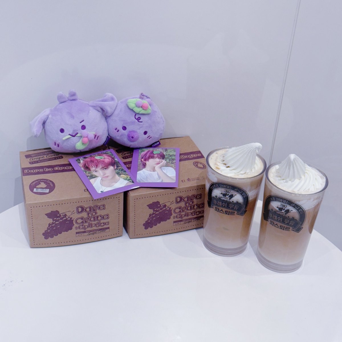 포도 너무 귀여웡🍇🍇

#원진 #태영
#CRAVITY #크래비티
#DaretoCrave_Epilogue
#LemonadeFever