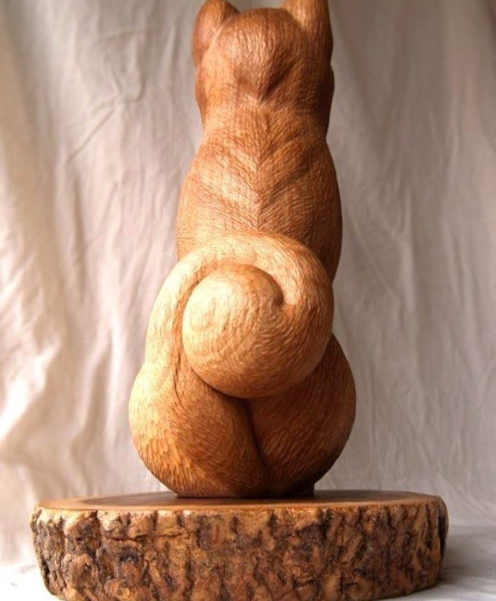 木彫りの犬 作品1380】オオカミ 犬系の動物はあまりつくらないのですが、一念発起