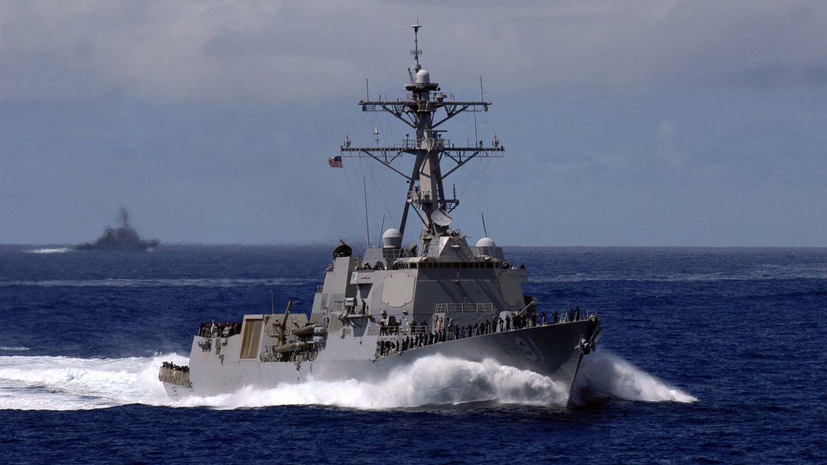 TaskForce72Aust's tweet photo. USS Pinckney (DDG-91) is a @USNavy  Arleigh Burke-class (Flight IIA) Aegis-equipped guided missile destroyer in the United States Navy. Pinckney, named after a WW2 Navy Cross winner, forms part of Destroyer Squadron 23, the  @SurfaceWarriors, based in San Diego. https://t.co/PAgQHE202d