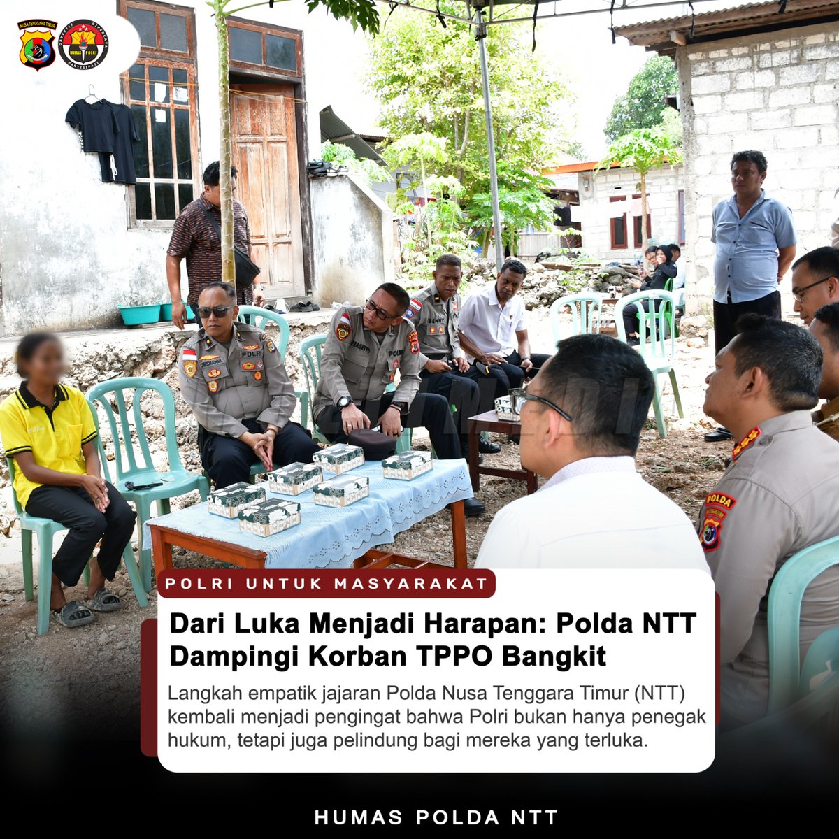 humas_polda_ntt's tweet photo. Sobat Humas Polri
.
.
.
Di tengah maraknya kasus TPPO di Indonesia Timur, jajaran Polda NTT menunjukkan kepedulian nyata dengan mengunjungi korban TPPO, Erna Verawati Tenis, di Kelurahan Kelapa Lima, Kota Kupang.
#PoldaNTT #ZeroTPPO #PolriPresisi #AntiPerdaganganOrang https://t.co/TpJUYVS7DR