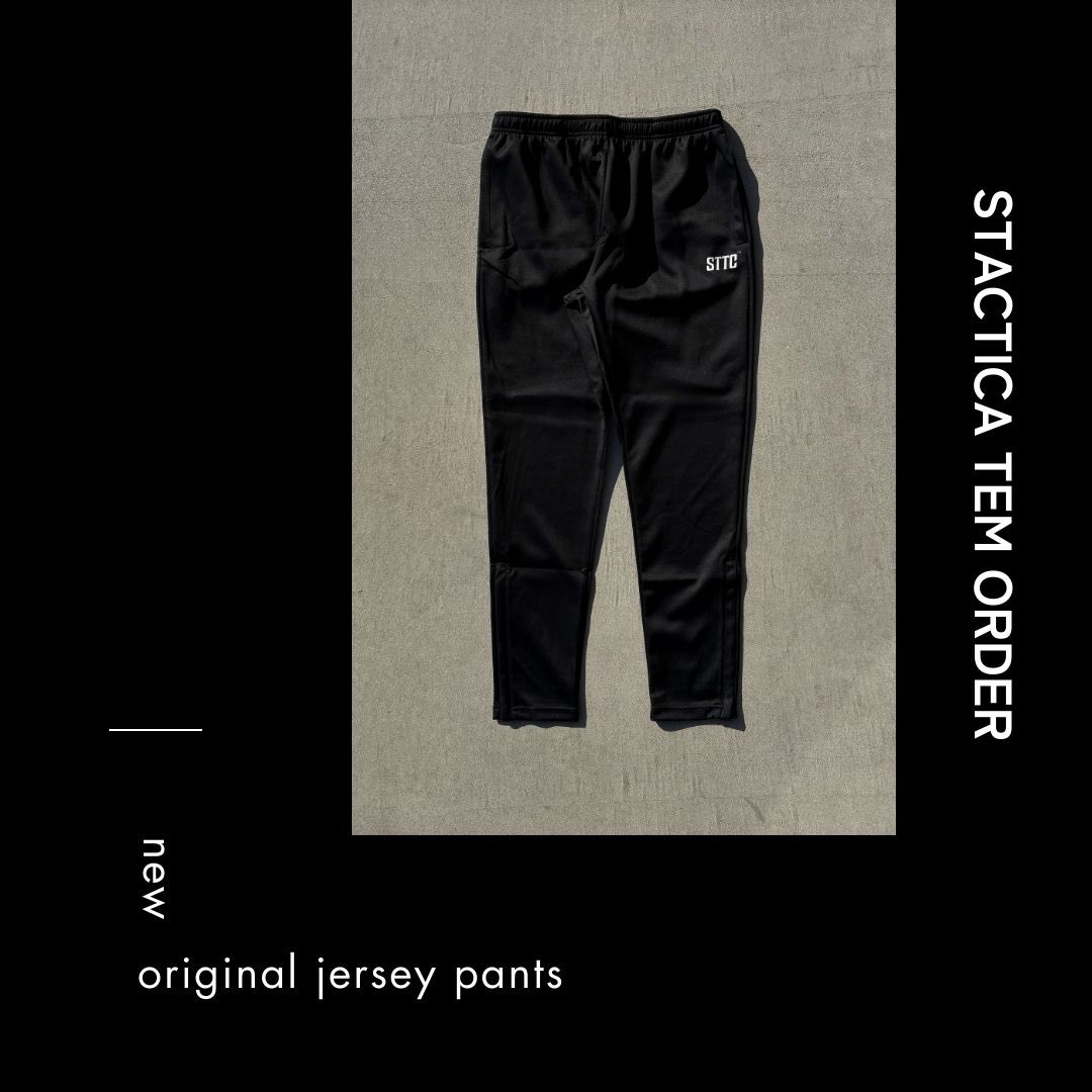 昇華プリント スリムタイプジャージ
トップス¥8,800〜税込
パンツ¥7,700〜税込
5枚からチームオーダーの生産対応いたします✔️