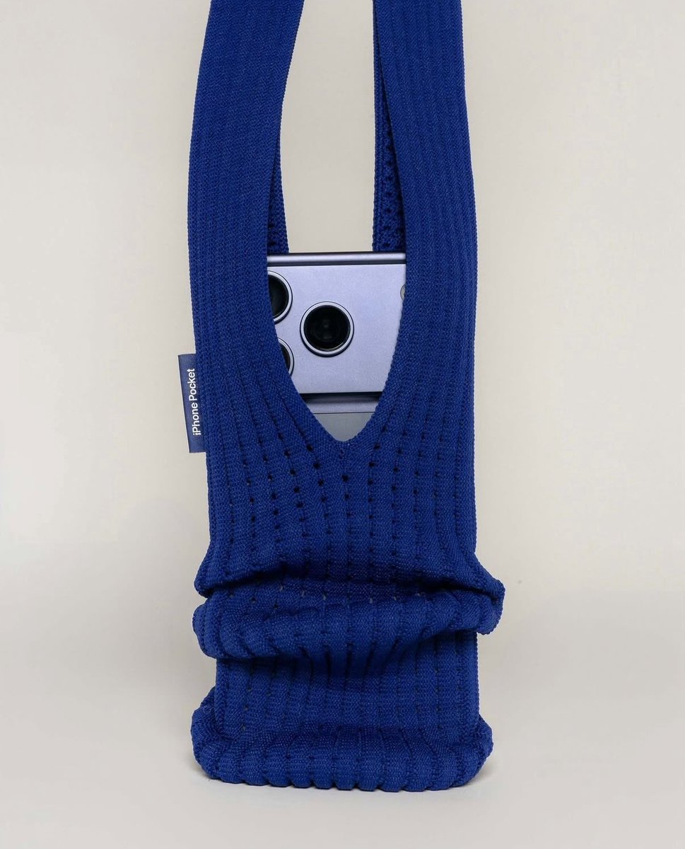 Apple and Issey Miyake are collaboration to introduce the iPhone Pocket