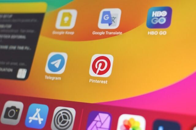 📢🔴 Nuevo artículo en Pixel-Bit:
“Aplicaciones móviles en la Atención temprana: una revisión sistemática”

🧩 Un aporte clave para comprender el potencial y los desafíos de las TIC en la Atención Temprana.

📖 doi.org/10.12795/pixel…

#AtenciónTemprana #EducaciónInclusiva