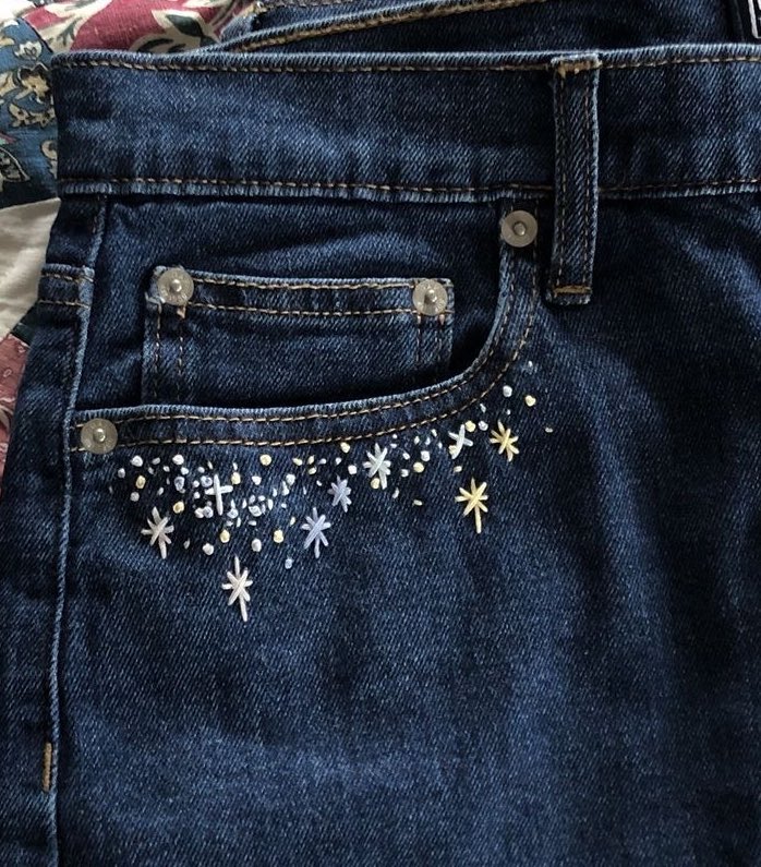 fairyprxncess's tweet photo. jeans embroidery 🪡 https://t.co/zCXRlCCIF5