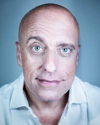 Me fume el editorial del INFUMABLE CON SUS EXTENSO EDITORIALES, en tres oportunidades menciono al CCK cuando actualmente se llama Palacio Libertad, auguro indirectamente que esto puede terminar en crisis monumental sin apoyo de EEUU, y que Santilli no tiene ni oficina en gobierno