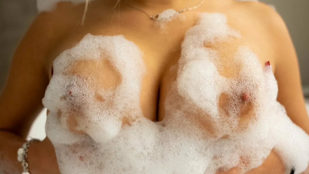 Hallöchen zusammen...
Habt alle einen schönen Tag...