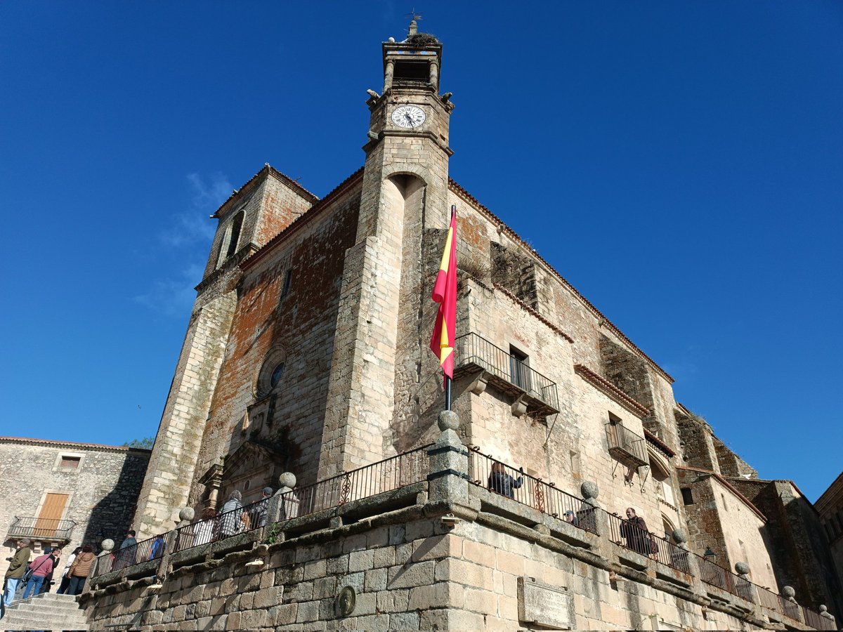 CorodeSande's tweet image. ¡Qué ilusión! 💖 Este sábado armonizamos la boda de la hija de nuestra compañera Amparo 💍🎶 en la Iglesia de San Martín de Tours de Trujillo ⛪✨
Gracias por confiar en nosotros para un momento tan especial 🌸🙏

#BodaConEncanto #Trujillo #MúsicaParaElAlma