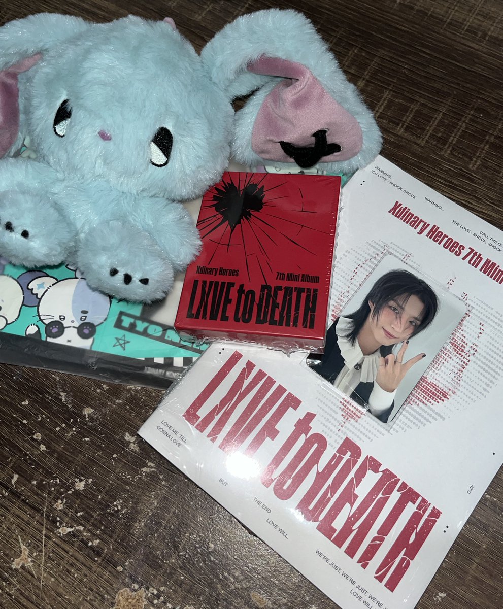 tendotmrk's tweet image. The item I’ve been waiting for finally arrived safely! Thanks for the great service~you’re the best 💕

#gr8hudafeedback @gr8huda_go 
i got Seungmin’s set and I’m still in shock😭🔥