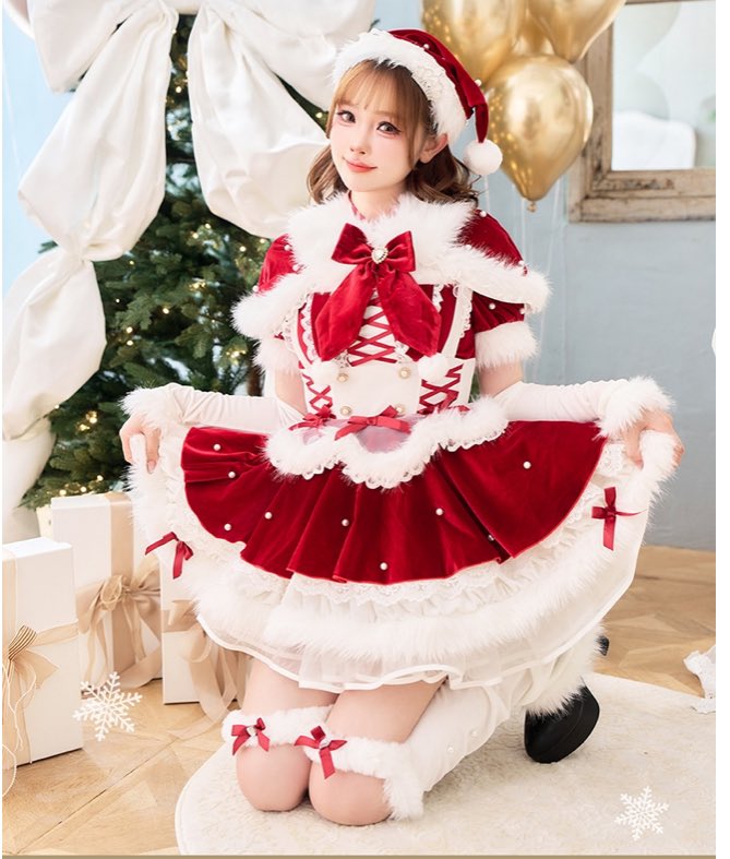 サンタ衣装は毎年悩みすぎて、なんで1着しか着る機会がないんだろうっ