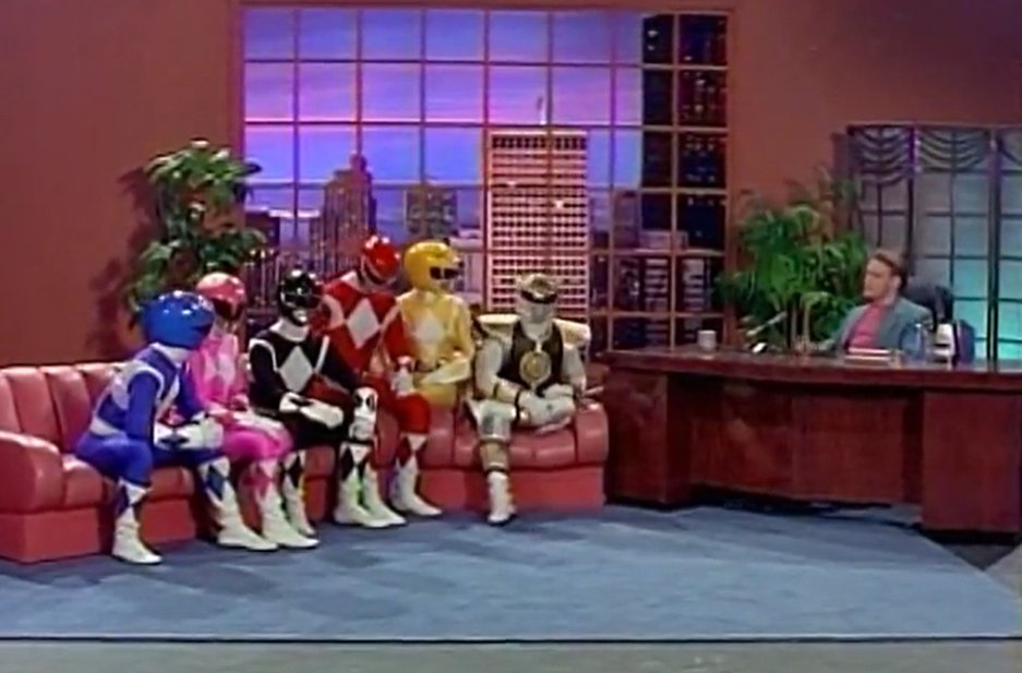 KRRicRX's tweet image. For how funny it is seeing heros just on TV sets, I actually like the ideia

Is nice to see the heros taking the chance to teach kids all around of the globe to be better people