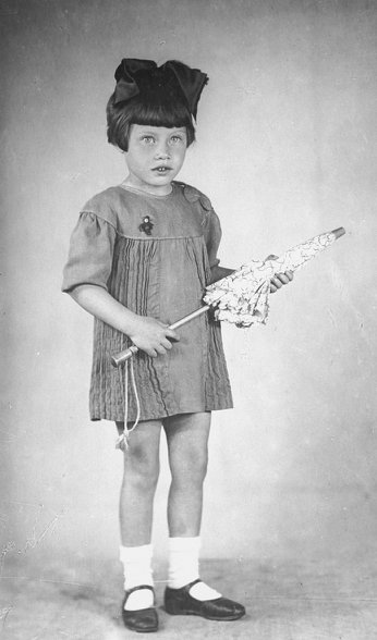 Mania Halef, a five-year-old Jewish girl murdered during the mass execution in Babi Yar, September 30th 1941