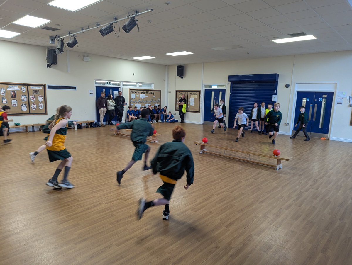 We had a great time at our Y5/6 Dodgeball Event at <a href="/fazakprimary/">Fazakerley Primary</a> yesterday 🤾🏻👍🏻 Lots of really competitive games played in a positive environment 👏🏻🙌🏻 Well done to our winners <a href="/StMargarets_/">St Margaret's Anfield CE Primary</a> 🏆🥇 #SchoolSport #Dodgeball #PrimarySport