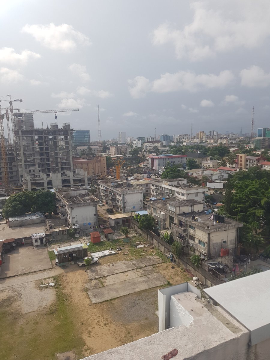 Esokoyi's tweet image. Remember the sea as it rules If u understand the flow🚶‍♂️🚶‍♂️☻
Just #Athinker 🤔