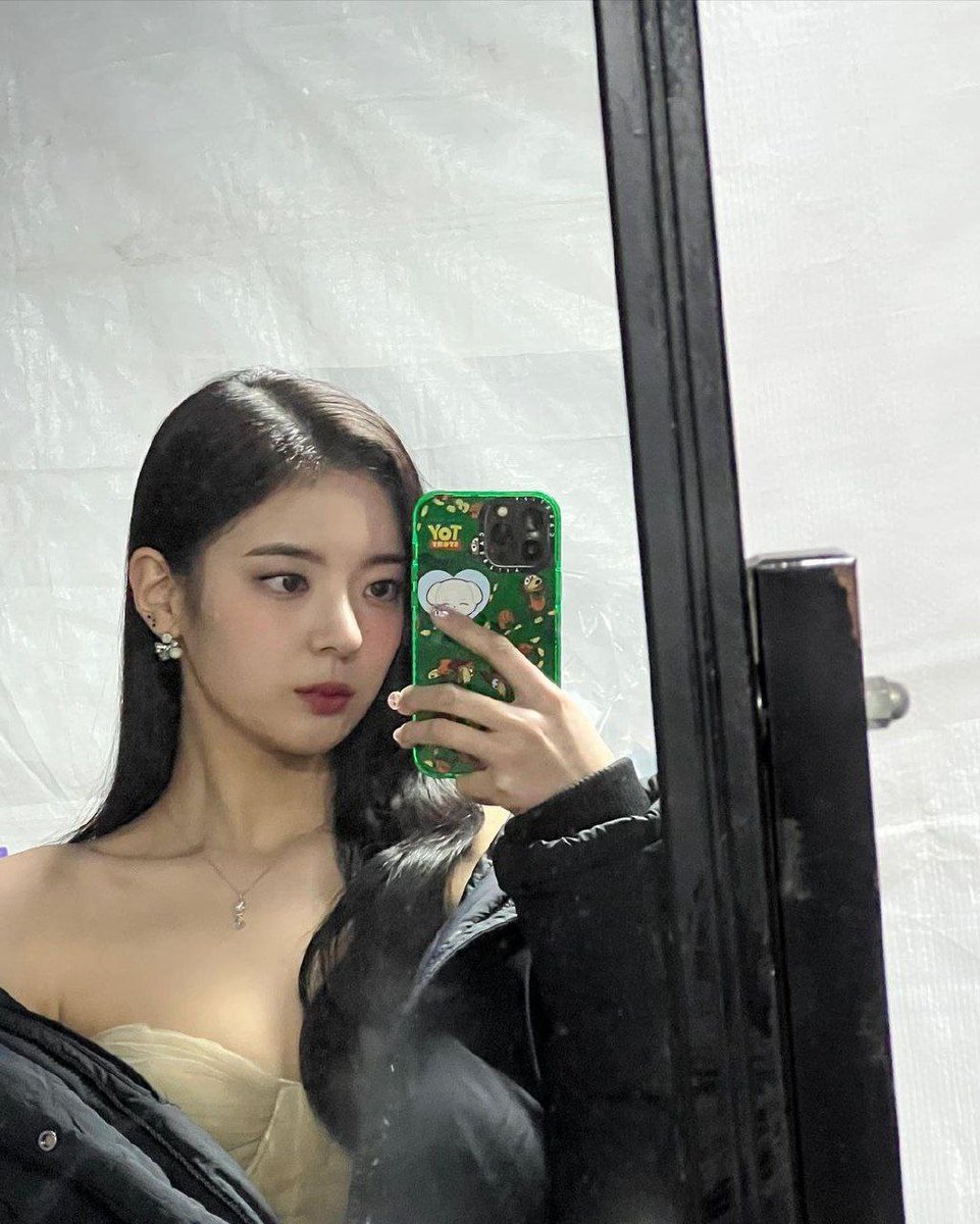 𝕔hez𝚑𝕚rǝ̈’ 𑄽♰ ◌ ֺ ׅ tweet media