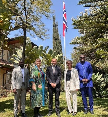 UNESCO_Addis's tweet image. 🕊️@RBissoonauth held a great meeting with H.E. @NorwayinAddis to strengthen 🇳🇴-@UNESCO_Addis partnership. They agreed to advance Peace through Culture, TVET &amp;amp; Youth Empowerment, and Freedom of Expression-working together for a peaceful, inclusive &amp;amp; innovative Africa.🌍