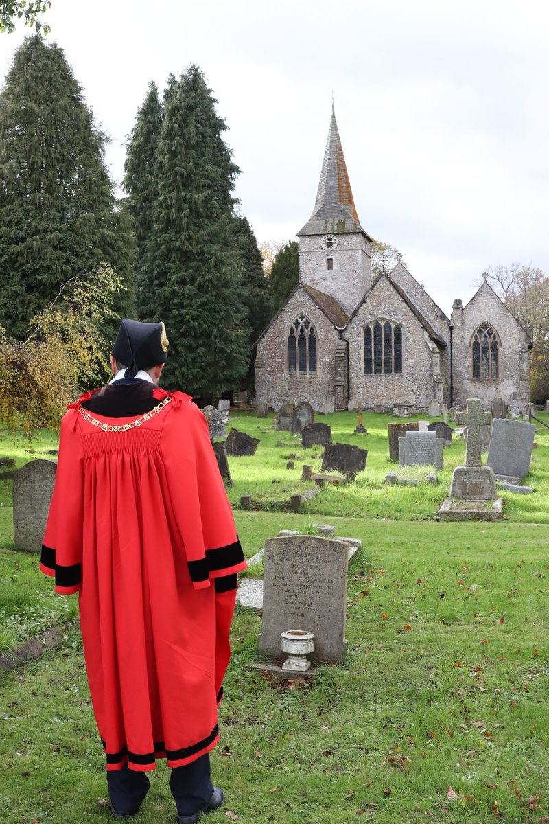 Bromley and the nation come together again to commemorate Armistice Day, reflecting on the sacrifices of those who have served.
This follows services held across Bromley on Remembrance Sunday and the Mayor's earlier local reflections.
bromley.gov.uk/news/article/8…
#WeWillRememberThem
