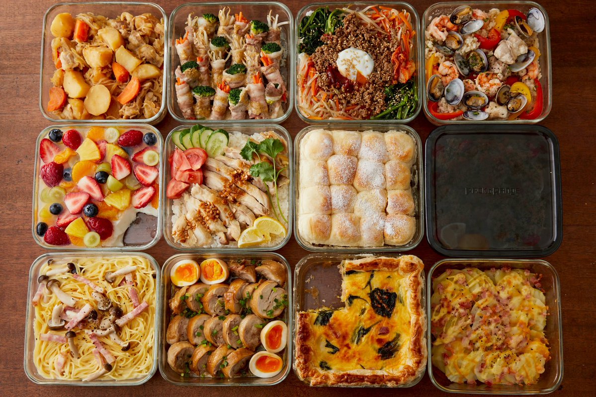 syunkon0507's tweet image. お知らせです

4年前、有難いことにめちゃくちゃ売れて品切れ&amp;amp;数ヶ月待ちの再入荷を繰り返したこのiwaki耐熱容器付きレシピ本(容器メインで本は極薄やけど30品掲載)

第二弾発売します‼️‼️

11/13正午予約開始です‼️(12/22発売)

限定カラー3色展開！プレゼントにも

詳しくは
ameblo.jp/syunkon/entry-…