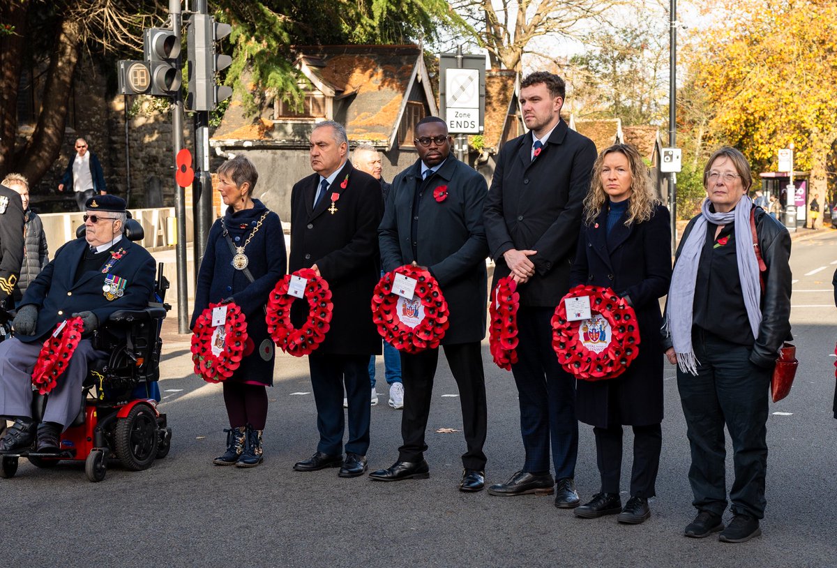 Lauren Dingsdale tweet media