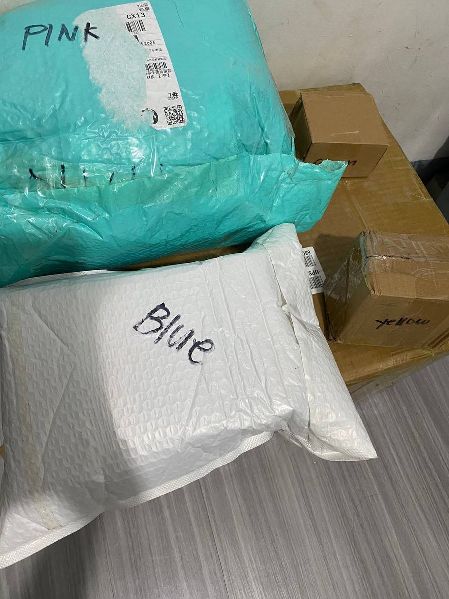 em_somnia's tweet photo. thank you so much to @_12C4RT for accommodating my request for packing and repacking services 🙏🏻 renting her address has been a big help especially to me as a seller located far from manila. all packages have arrived safe and packed well. thank you po ulit 🤍

#riniconsol https://t.co/u9xrnWAjdf